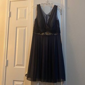 La Nouvelle Renaissance Black cocktail dress with bead detail on waist